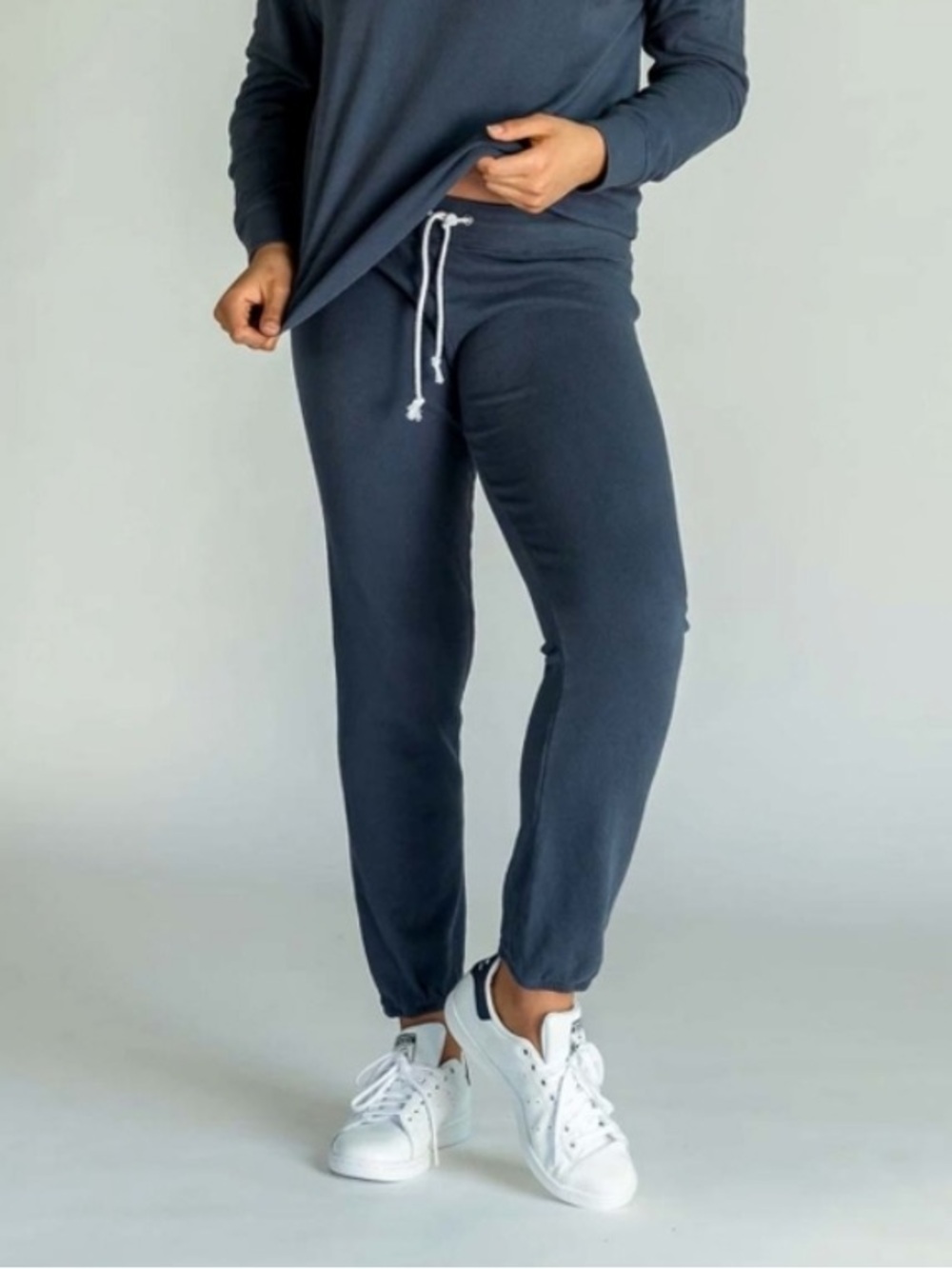 PerfectWhiteTee | Joggers